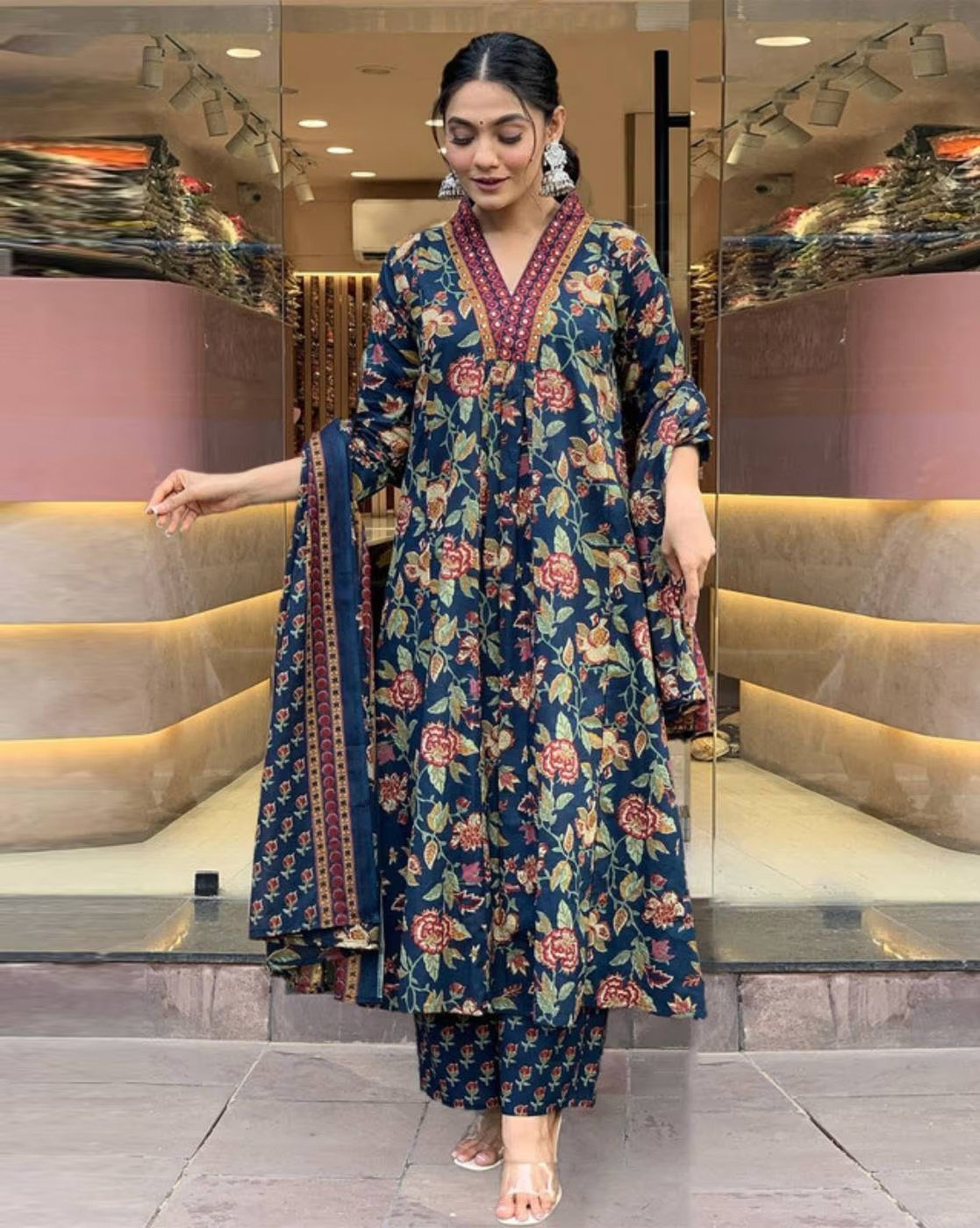 Women Floral Print Flared Kurta with Pants & Dupatta